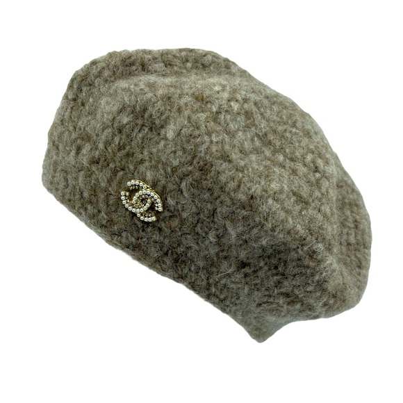 Nordstrom Accessories - Baby Alpaca Hand-Knit French Crystal Pearl Logo Beret